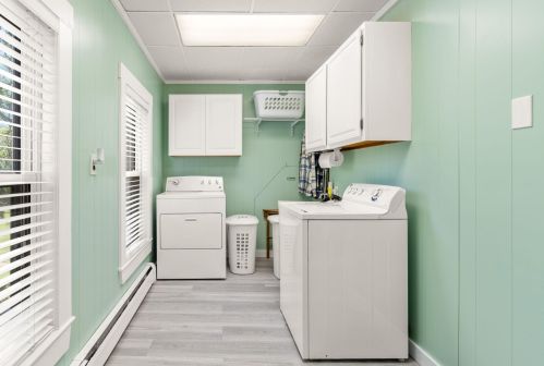 290 Main St, Plaistow NH 03865-3061 exterior