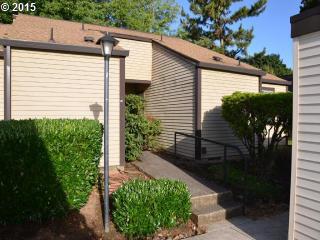 2730 138th Ave, Portland OR  97236-2887 exterior