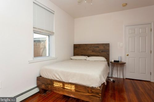 836 Bainbridge St, Philadelphia PA 19146-1430 exterior