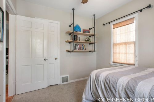 1114 Northlawn St, Grand Rapids MI 49505-3724 exterior