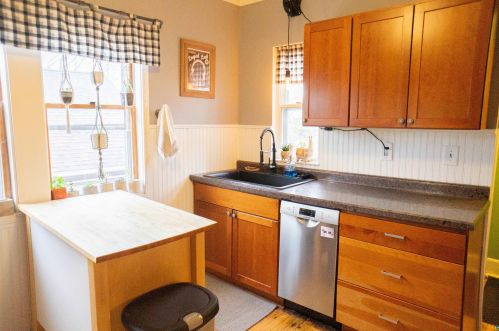 5814 Tacony St, Duluth MN 55807-1261 exterior