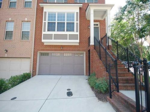 2763 Durham Dr, Atlanta GA  30319-3673 exterior