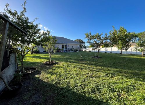 1231 Byron St, Fort Pierce FL 34983-2507 exterior