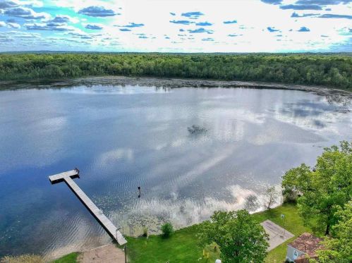 266 Pine St, Rochester, MI 48363-1977