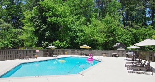 402 Cedar Chase Cir, Atlanta GA 30324-4294 exterior