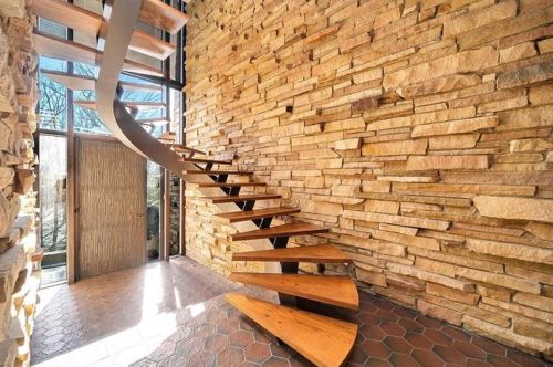 4865 Montour Rd, Gibsonia PA 15044-9162 exterior