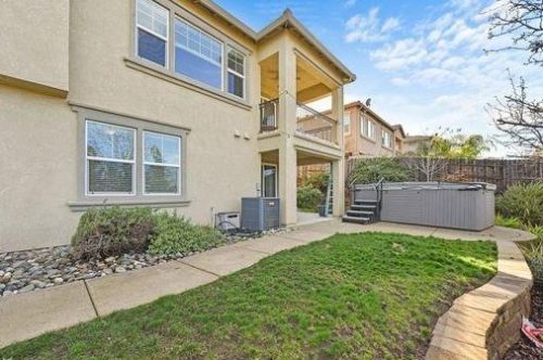 2110 Fenceline Dr, Folsom CA exterior