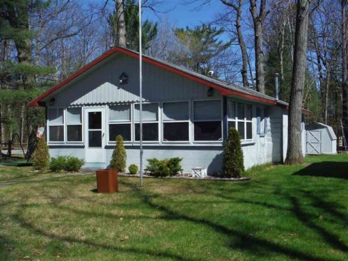 9736 Higgins Lake Dr, Roscommon, MI 48653-8252