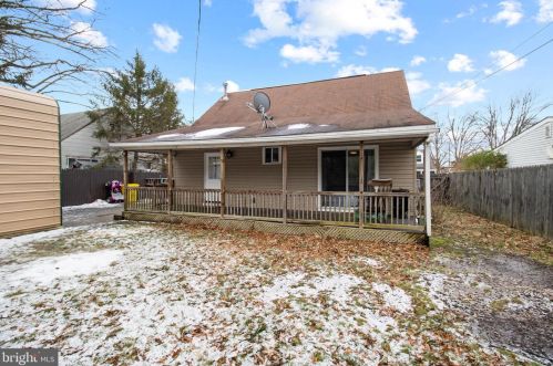 123 Bliss Ln, Glen Burnie MD 21060-7359 exterior