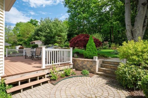 97 Gaskill St, Woonsocket RI 02895-1011 exterior