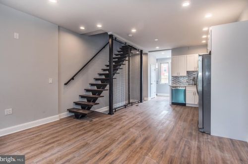 2037 Lawrence St, Philadelphia PA 19120-1828 exterior