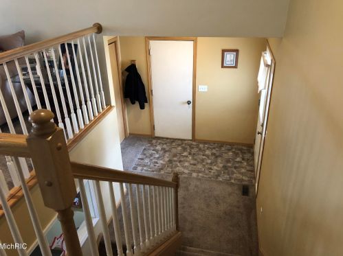 1665 Roberts Rd, Meskegon MI 49445-1549 exterior