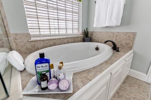 13092 Dianna Dr, Frisco TX 75033-8020 exterior