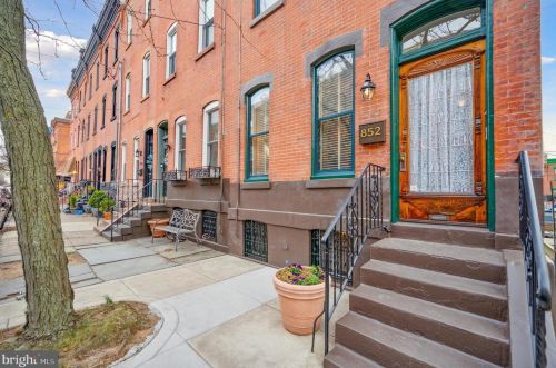 852 24 St, Philadelphia PA 19130-1913 exterior