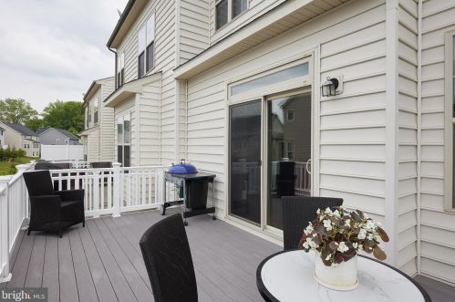 1209 Poplar Run Dr, Silver Spring MD 20906-6717 exterior