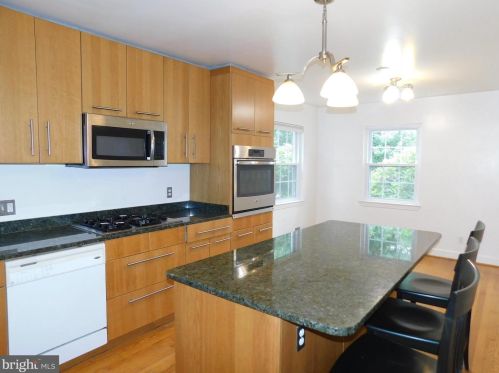 608 Cloverfield Pl, Silver Spring MD  20910-4305 exterior