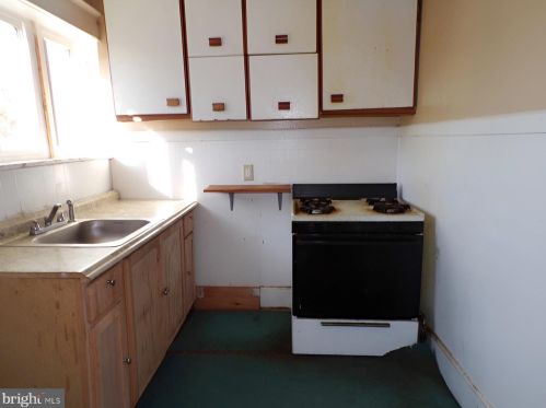 1304 Main St, Darby PA 19023-2619 exterior