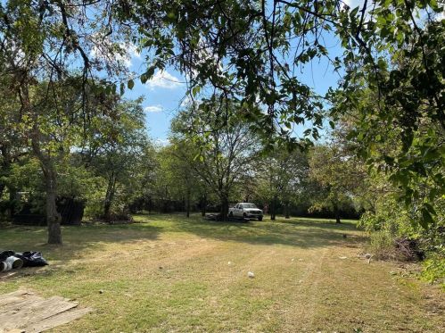 9801 Beckleycrest Ave, Dallas TX 75232-5604 exterior