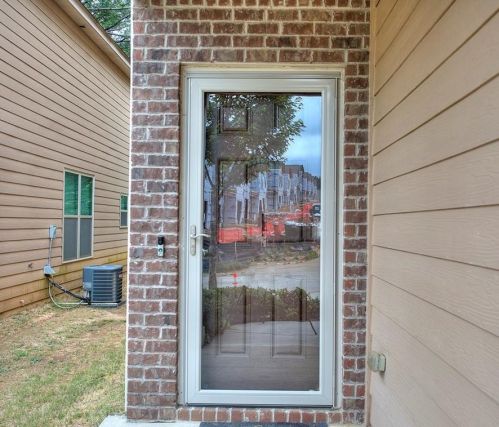 2241 Capella Cir, Atlanta GA  30331-3864 exterior