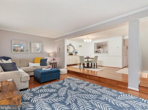 6070 Alexander Ave, Alexandria VA  22310-4382 exterior