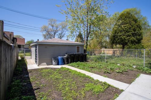 10350 Indiana Ave, Chicago IL  60628-2850 exterior