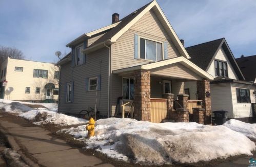 5819 Elinor St, Duluth, MN 55807-1214