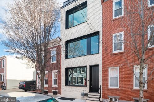 775 Cleveland St, Philadelphia PA  19146-1811 exterior