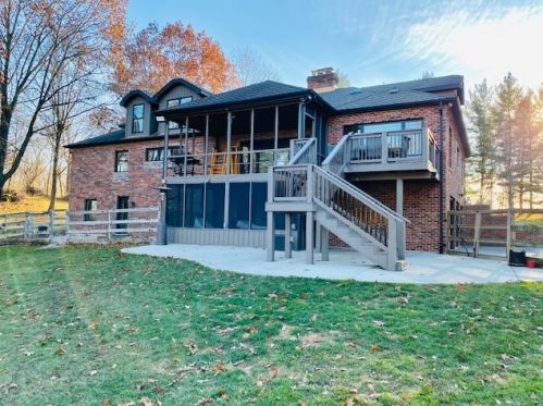 2304 Cherry Vly Rd, Bull Valley IL 60098-8172 exterior