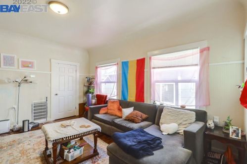 1821 62nd St, Berkeley, CA 94703-2702