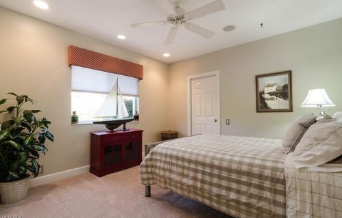 1172 Camelot Cir, Naples FL 34119-1338 exterior