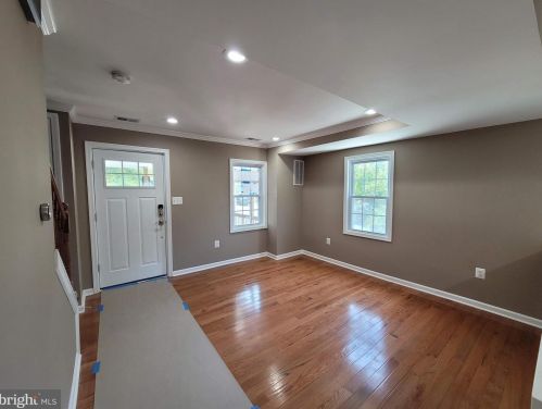 5938 Kings Hwy, Alexandria VA  22303-2020 exterior