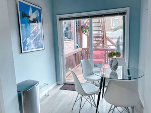 2743 Greenview Ave, Chicago IL 60657-4007 exterior