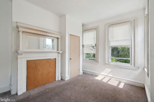 2445 Cumberland St, Philadelphia PA 19125-3107 exterior