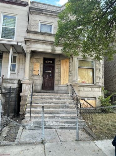 4249 Jackson Blvd, Chicago, IL 60624-2646