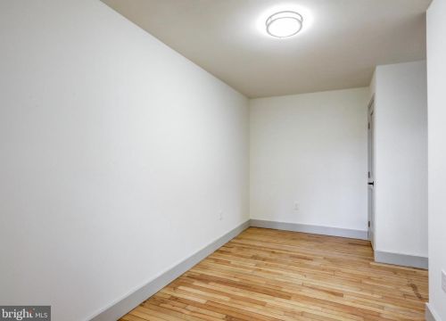 1303 Willow Street Pike, Lancaster PA  17602-4633 exterior