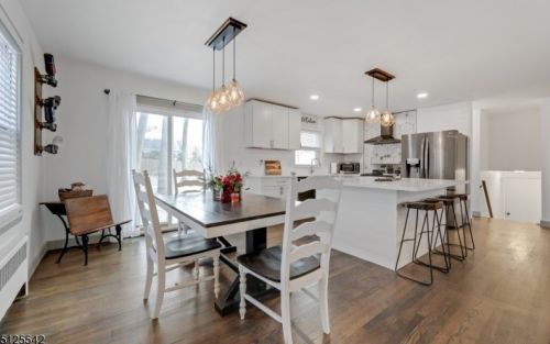 13 Fairview Dr, East Hanover NJ  07936-3506 exterior