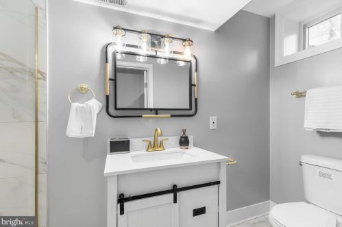 2257 16th St, Washington DC  20020-4301 exterior