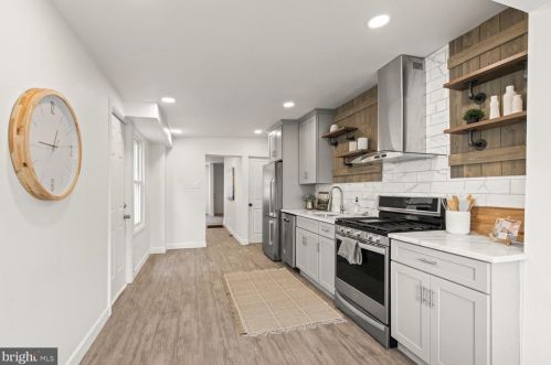 25 Caroline St, Lancaster PA  17603-5103 exterior