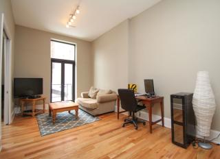 815 Sansom St, Philadelphia PA  19107-5175 exterior