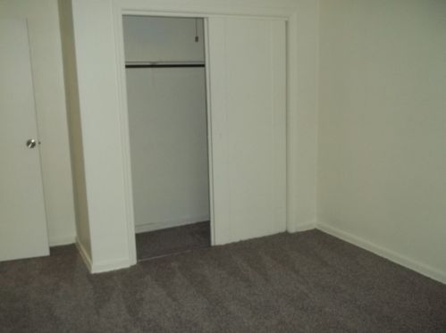 30 Chapel Dr, Pittsburgh PA 15237-2518 exterior