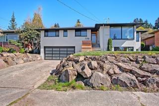 7716 46th Ave, Seattle WA  98118-4148 exterior