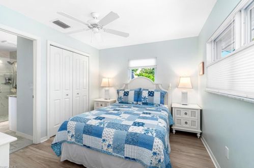 662 109 Ave, Naples FL 34108-1810 exterior