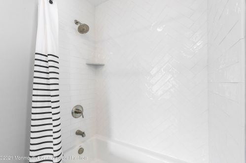 170 Osborne Ave, Point Pleasant Beach NJ  08742-4624 exterior