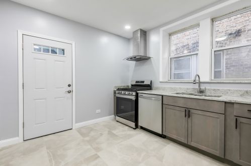 5410 Kimball Ave, Chicago IL  60625-4620 exterior