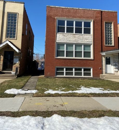 8518 Ingleside Ave, Chicago, IL 60619-6310
