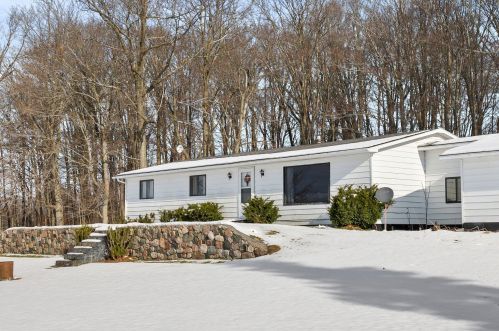 14200 160th Ave, Big Rapids MI  49307-9542 exterior