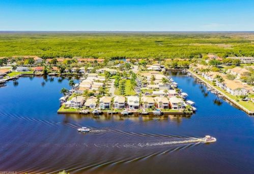 179 Eveningstar Cay, Naples FL 34114-9612 exterior