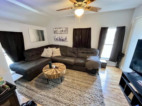 2133 Washington Ave, Madison WI 53704-5208 exterior