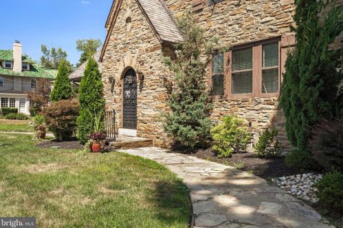 848 Riverside Ave, Trenton, NJ 08618-5316