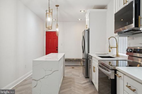 2121 18th St, Philadelphia PA  19121-1625 exterior